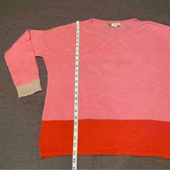 Turkish-T Cashmere Blend Oversized Sweater in Pink and Red - Picture 5 of 12